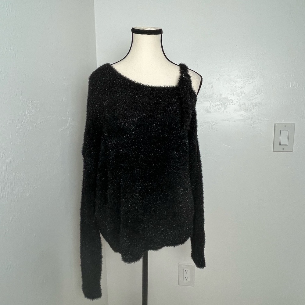 Arzu Sabanci for Coton Women's Black Fuzzy Sweater Off the shoulder M